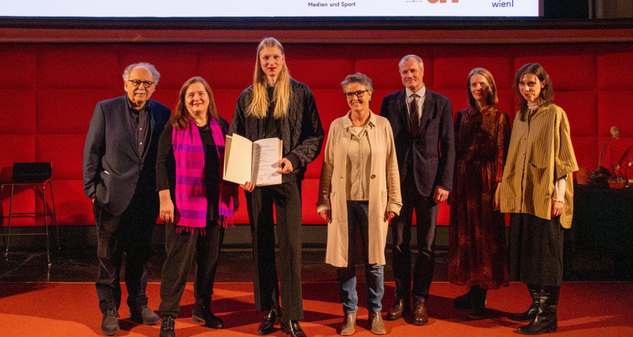 If she can - Hauptpreisverleihung der 9. Runde / Ausschreibung 10. Runde